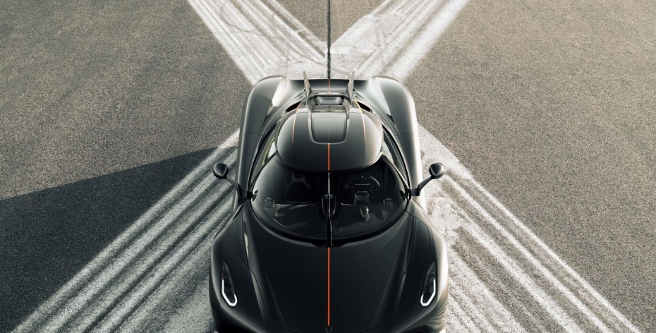 Koenigsegg Jesko Absolut vừa thiết lập thêm hai kỷ lục tốc độ