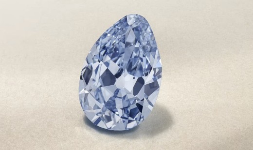 Giá kim cương màu độc lạ đã tăng vọt 205% kể từ năm 2005