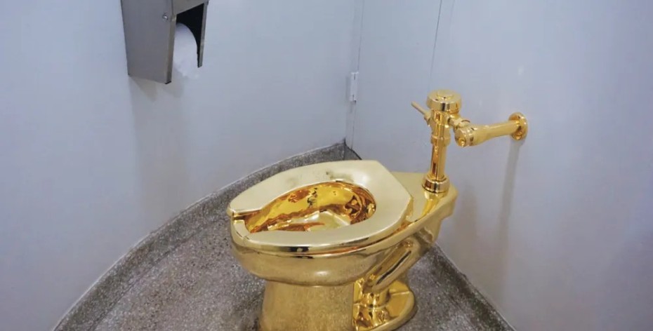 Cuộc săn lùng chiếc toilet vàng 18-karat
