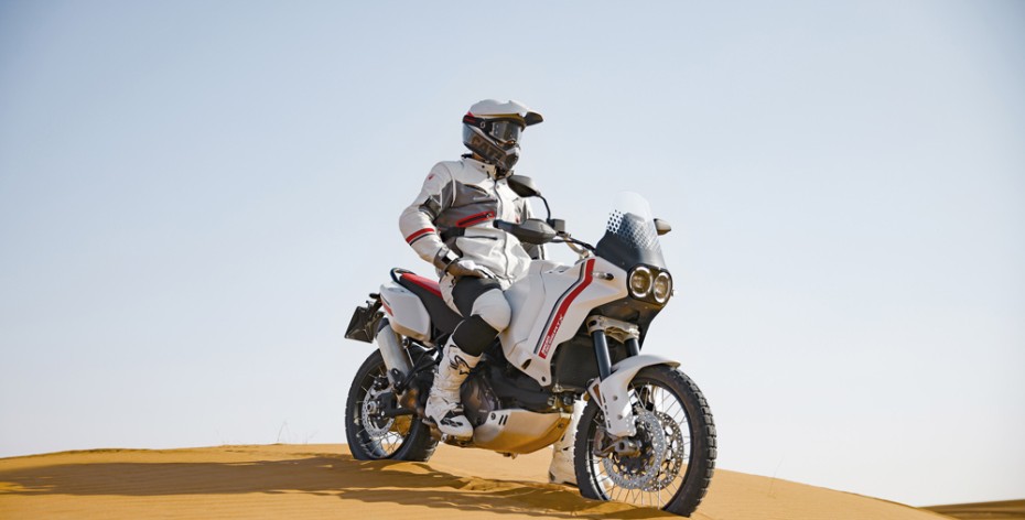 Chiêm ngưỡng “chiến binh” DesertX cỡ trung mới của Ducati