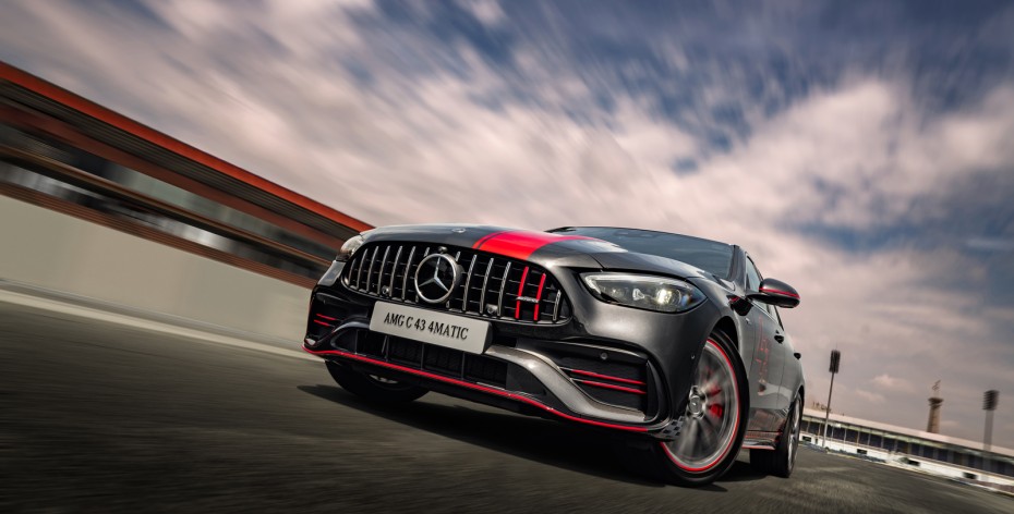 Mercedes-Benz Việt Nam ra mắt dòng xe hiệu năng cao lắp ráp trong nước