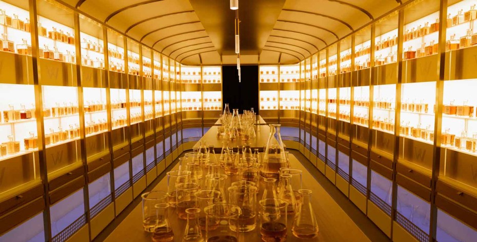 Johnnie Walker Vault: Khám phá đỉnh cao nghệ thuật phối trộn