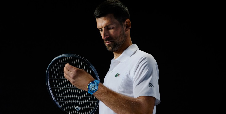 Hublot ra mắt chiếc đồng hồ làm từ 25 cây vợt và 32 áo đấu của Novak Djokovic