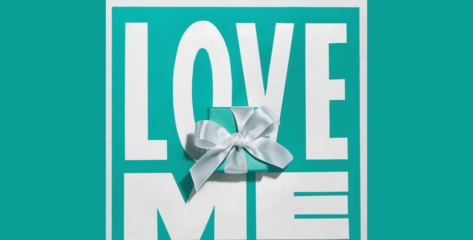 Tiffany & Co. hợp tác với Curtis Kulig trong chiến dịch “Blue is the Colour of Love”