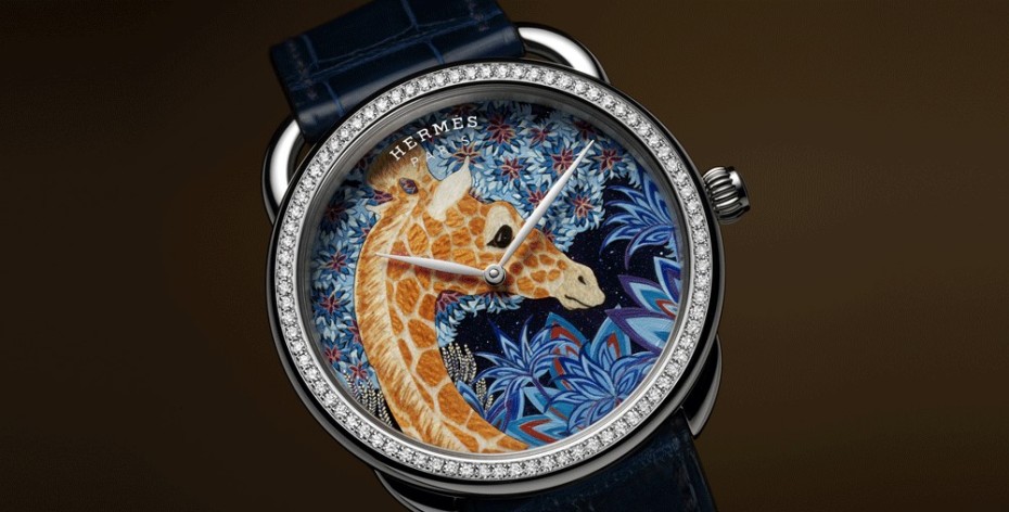 Mặt số tinh xảo của đồng hồ Hermès được ghép thủ công từ 195 mảnh gỗ