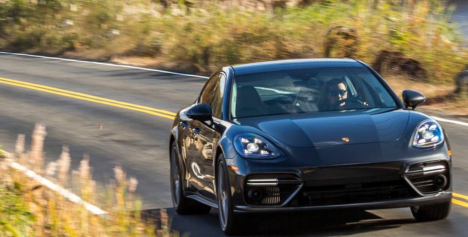 Porsche Panamera 2017 – sedan mang hồn 911