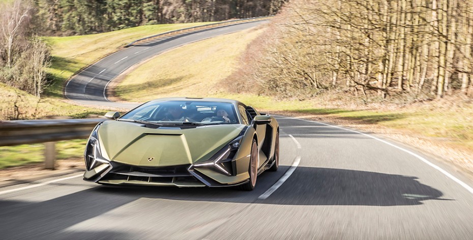 Siêu phẩm “Tia chớp” Lamborghini Sián 819 mã lực