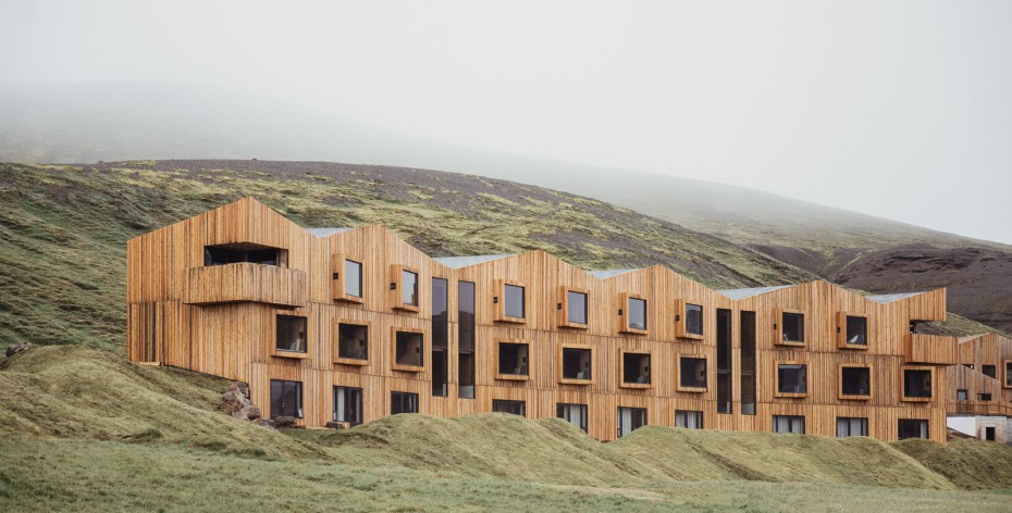 Nghỉ dưỡng cắm trại tại vùng cao nguyên sắc màu của Iceland
