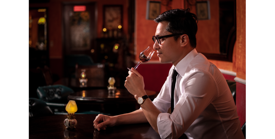 Nguyễn Minh Khánh - Người kỹ tính với whisky