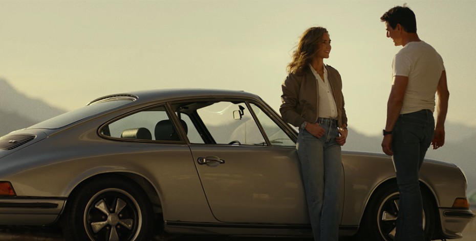 Porsche 911 S “lên đời” nhờ bom tấn Top Gun Maverick