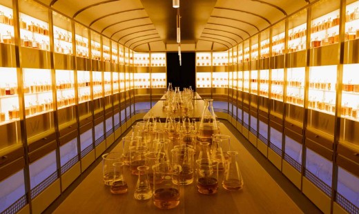 Johnnie Walker Vault: Khám phá đỉnh cao nghệ thuật phối trộn
