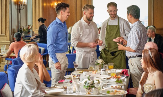 Bữa trưa Chủ Nhật – Sunday Brunch tại The Albion by Kirk Westaway